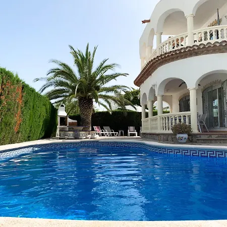 度假居 Poolvilla Michelle In Strandnaehe